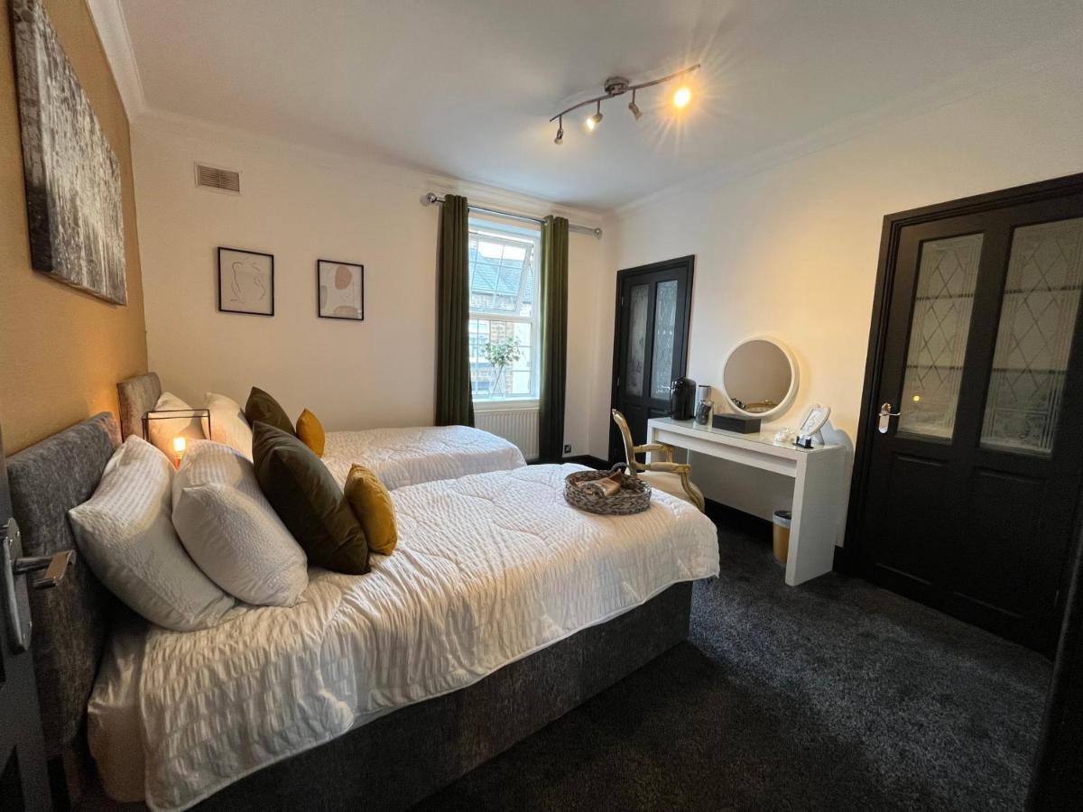 Contemporary & Chic Inner Terrace 5 Mins From Barnsley Town Centre Exterior foto